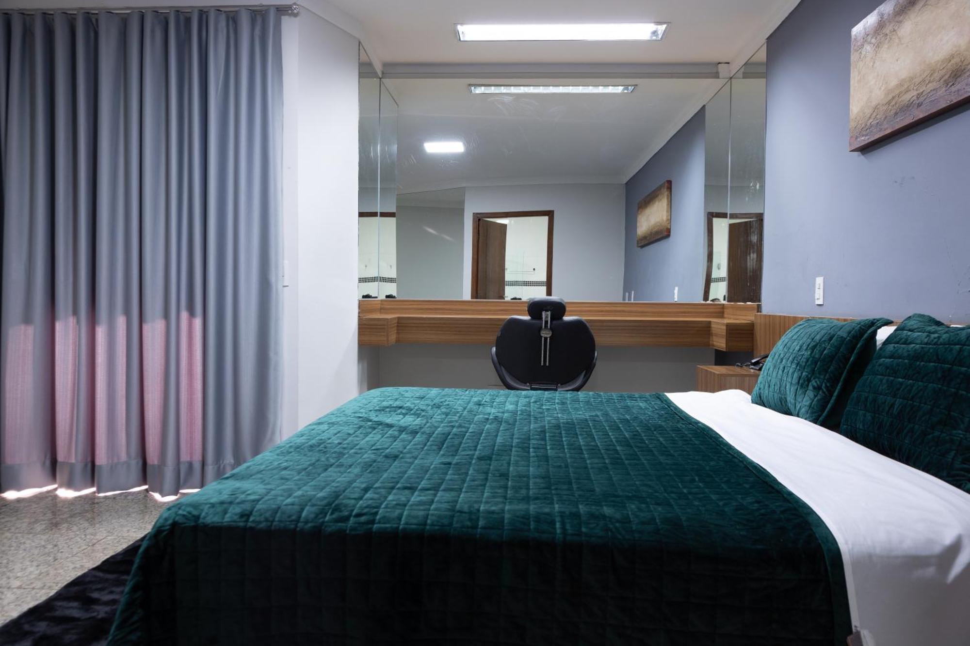 Bombonato Hotel - Facil Acesso Ao Aeroporto E Parque De Exposicoes Abcz Uberaba Dış mekan fotoğraf