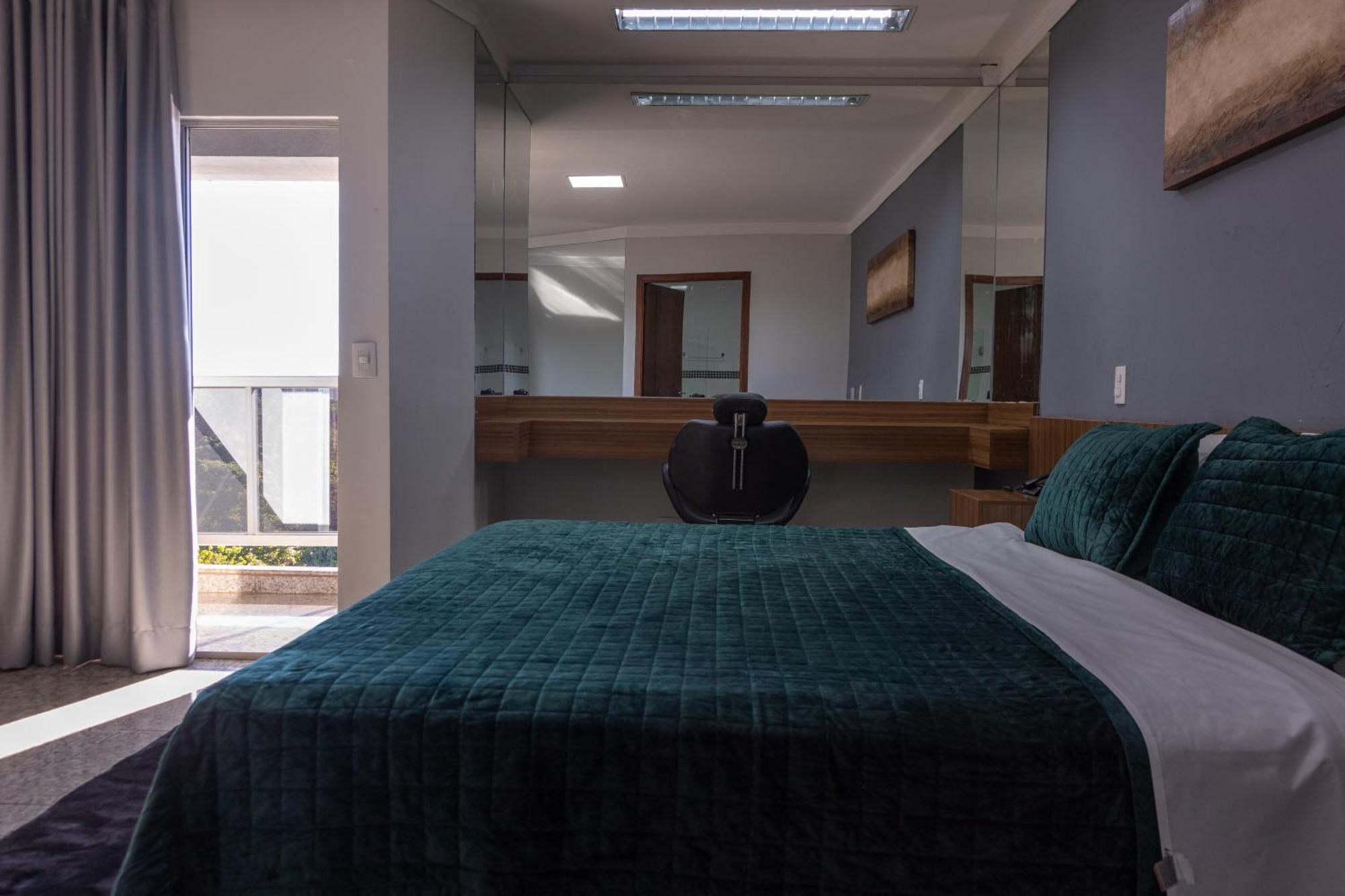 Bombonato Hotel - Facil Acesso Ao Aeroporto E Parque De Exposicoes Abcz Uberaba Dış mekan fotoğraf