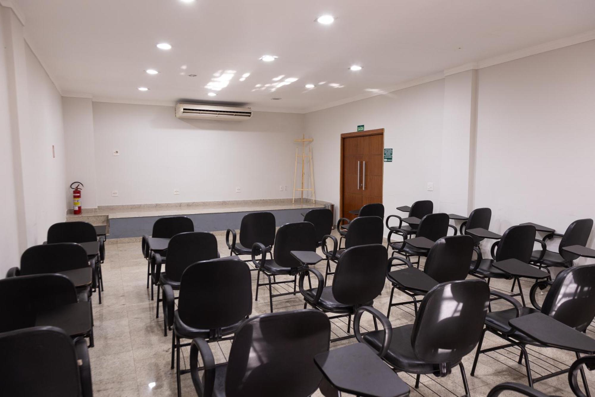 Bombonato Hotel - Facil Acesso Ao Aeroporto E Parque De Exposicoes Abcz Uberaba Dış mekan fotoğraf
